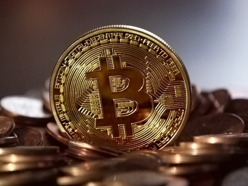 bitcoin depaseste pentru prima data pragul de 124 000 de dolari 689db02a9c0d4