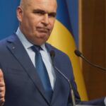 bolojan simbolul austeritatii intr un interviu pentru bloomberg urmatoarele sase luni sunt cruciale am fi avut un colaps total 689f423330e7f