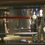 brand de lux amendat cu 35 milioane de euro muncitorii lucrau in conditii ilegale 688f10e118a6a