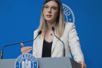 buzoianu niste directorasi si niste sefuti care tin puterea stransa incearca sa manipuleze o reforma reala a romsilva 68a5b2575b30d