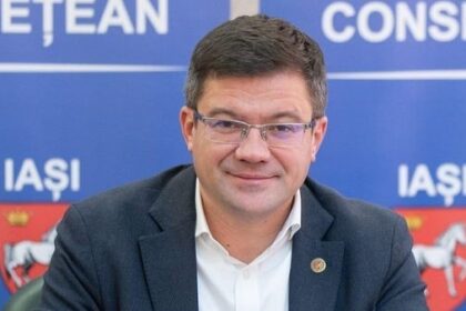 ce spune alexe despre microbuzele scolare achiztionate la suprapret cj iasi a facut aceste achizitii transparent respectand toate reglementarile legale 689bab6fe6582