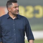 claudiu niculescu se plange de arbitraj si crede ca echipa sa merita sa bata politehnica 68b2daf665de9