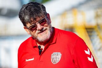 culmea ironiei dupa meciul poli bistrita si antrenorul oaspetilor e nemultumit de arbitraj 68a4ce76a5dba