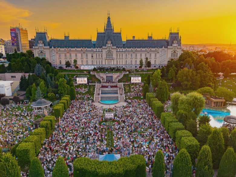 de ce aleg turistii iasul pentru city break intre shopping la palas si pelerinaje istorice 68b038588313c