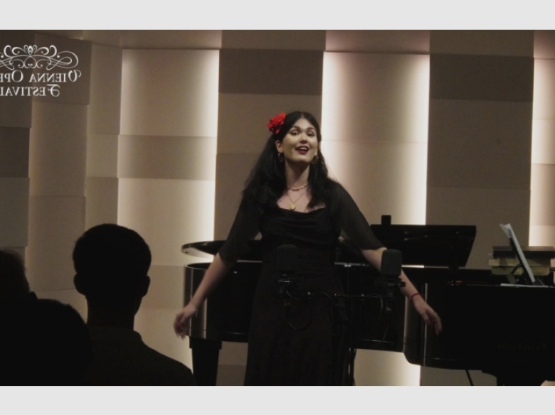 denisa stefania cazaciuc vocea din iasi care cucereste viena 68ab6178bc3e6