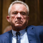 departamentul sanatatii condus de robert f kennedy jr renunta la finantarea dezvoltarii vaccinurilor cu tehnologia arnm 6892d4dfdd220