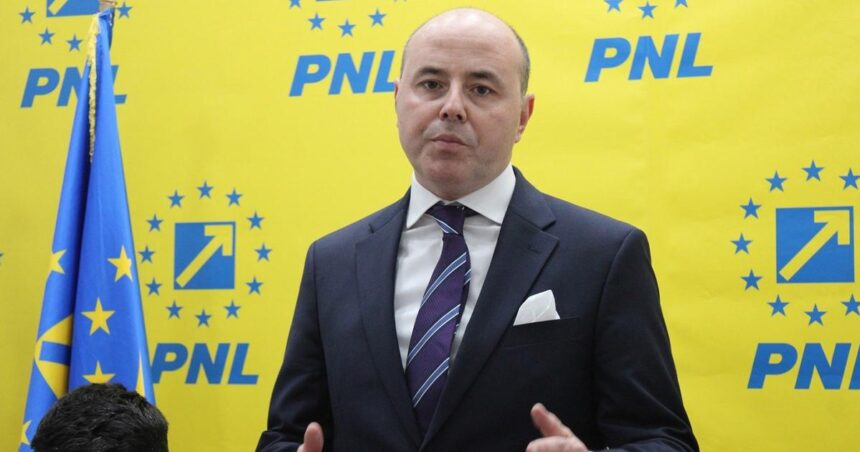 deputatul pnl alexandru muraru vorbeste despre supravietuirea cu 2 000 de lei pe luna in timp ce el incaseaza un salariu de peste 39 000 de lei 68942f75ad007