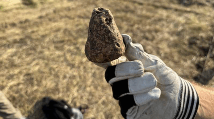 descoperire arheologica de exceptie la iasi artefacte ale culturii cucuteni vechi de peste 6 000 de ani scoase la lumina de profesorii si studentii facultatii de istorie din cadrul uaic 688d117e0e752