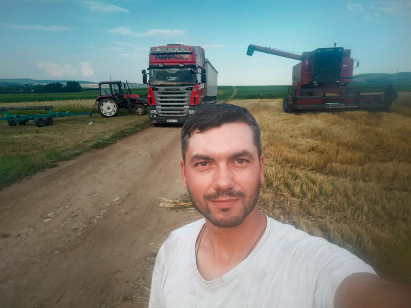 din iasi spre pamantul natal cum a schimbat un inginer viata de corporatie pe o ferma construita cu mainile lui 6891ddcab229b