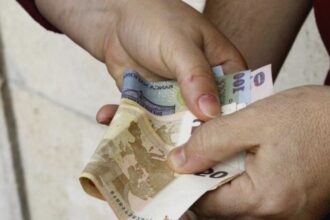 doamna gina de la primarie a scapat de puscarie desi a fost dovedita ca a tot primit mita timp de patru ani de zile motivatia judecatorilor 689fd77f4294f