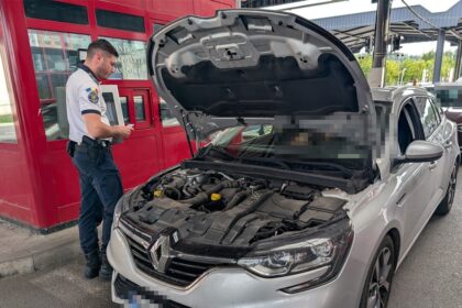 doi americani cu permise de conducere nerecunoscute de legea romana opriti la sculeni 6895bc937db15