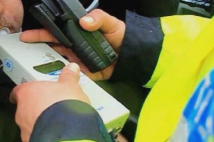 doi soferi din iasi prinsi bauti la volan unul a provocat accident pe dn 24 altul a refuzat testele biologice 68acc521bc235