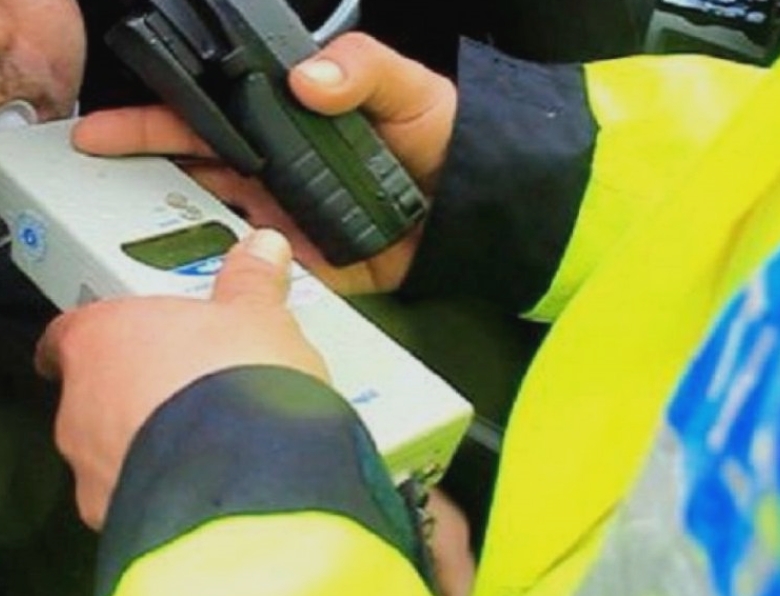 doi soferi din iasi prinsi bauti la volan unul a provocat accident pe dn 24 altul a refuzat testele biologice 68acc521bc235