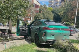 dosar penal pentru soferul cu permisul suspendat care a provocat un grav accident in nicolina bmw ul a sarit pe trotuar dupa impact 68abb86f8cdf5