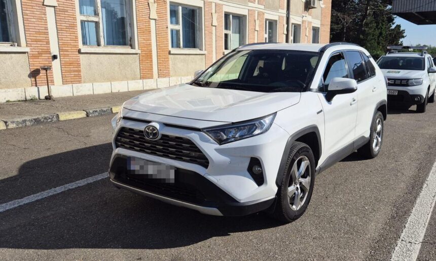 doua vehicule cu probleme de inmatriculare oprite la vama sculeni intr o singura zi 68911249ddd4c