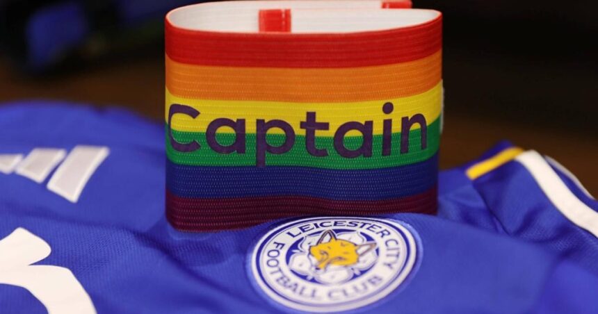 dupa 10 ani capitanii echipelor din premier league nu vor mai purta banderole in culorile curcubeului 689885bb30db5