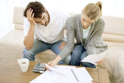 dupa 17 ani de rate tot mai mari o familie de ieseni a constatat ca nu a achitat decat 22 din creditul pentru apartament s a ajuns la instanta ce s a decis 6890125b2bd78