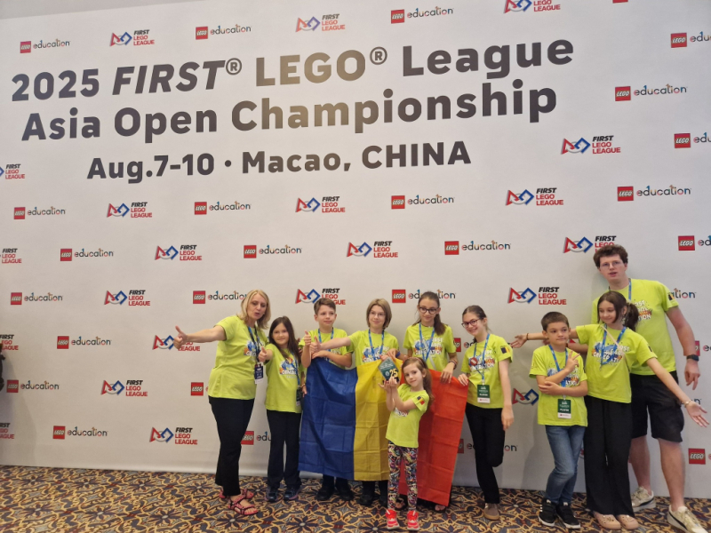 elevii ieseni campioni mondiali la robotica 6898b741e11e0