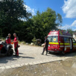 fata muscata de caini in zona montana din brasov avertismentul salvamontistilor atentie la cainii de stana 6896c859f13ac