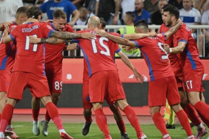 fcsb s a calificat in faza principala a europa league dupa ce a trecut de gruparea scotiana aberdeen 68b0c18b5a3a2