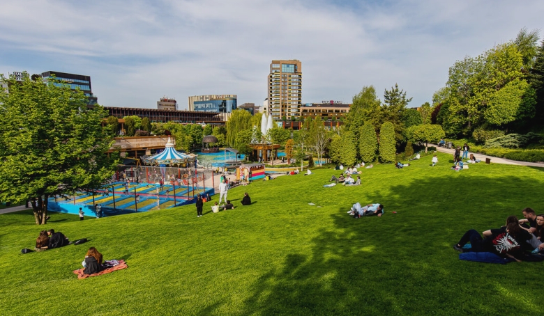 festivalul magicludic revine in gradina palas cu sarbatoarea copilariei ateliere orasel gonflabil petreceri dedicate celor mici si zone pentru joaca sunt surprizele acestei editii 68b182c44a5ef