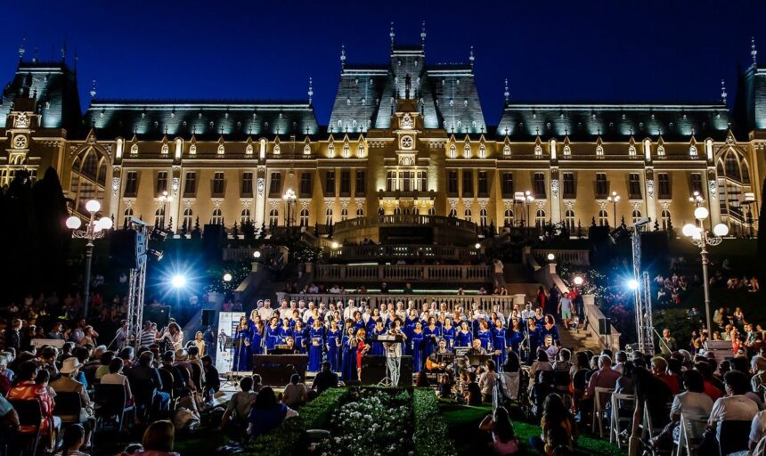 filarmonica moldova deschide stagiunea estivala 2025 cu un concert in aer liber la palas 689a86d0670fc
