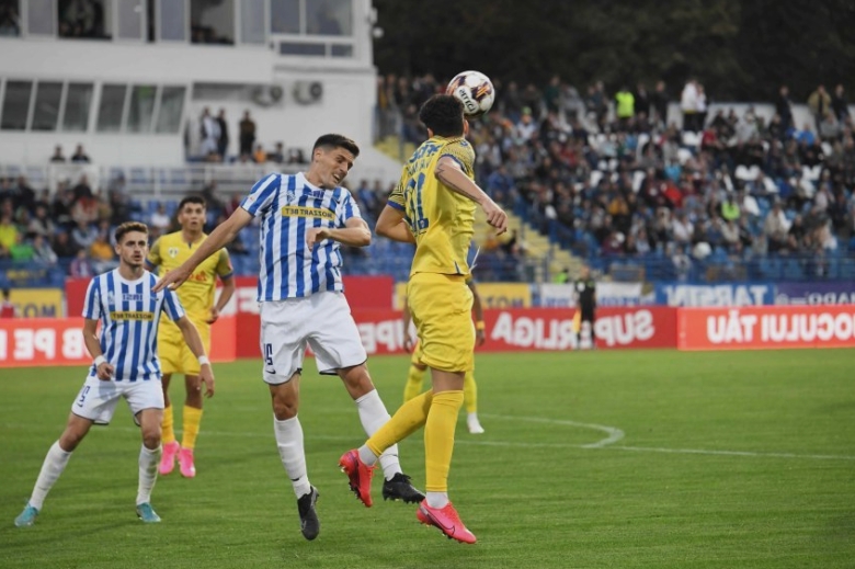 fotbal aer de prima liga diseara in copou reintalnire cu liviu ciobotariu si claudiu tudor meci de play off 68ae5a5609d2b