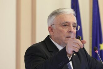 guvernatorul bancii nationale a romaniei nu sunt singur ca o sa ne incadram in tinta de deficit de 7 689b3de568abf