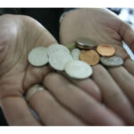 guvernul loveste in neplatitorii de taxe ajutorul social taiat direct pentru datorii la bugetul local iasul printre orasele vizate 68978da512ce1