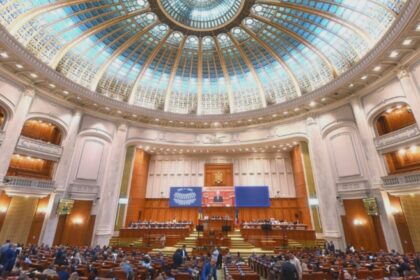 guvernul vine luni in fata parlamentului ca sa isi asume raspunderea pe proiectele de reforma fiscala pachetelele lui bolojan sub lupa alesilor 68b2b42f9d187