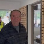 ieseanul bogdan tanasa a reconstruit la brosteni prima casa dupa inundatii 68acb4739b641