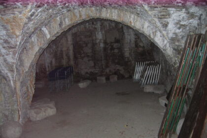 ieseanul prins ca fura curent electric prin beci a cerut achitarea dand vina taman pe dga care l a cercetat ce a decis instanta 688ce46933fbe