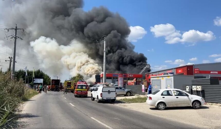incendiu cu degajari mari de fum pe strada trei fantani mesaj ro alert transmis de isu iasi video 689f0c7639a5c