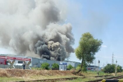 incendiu la un depozit din municipiul iasi 689f033567491
