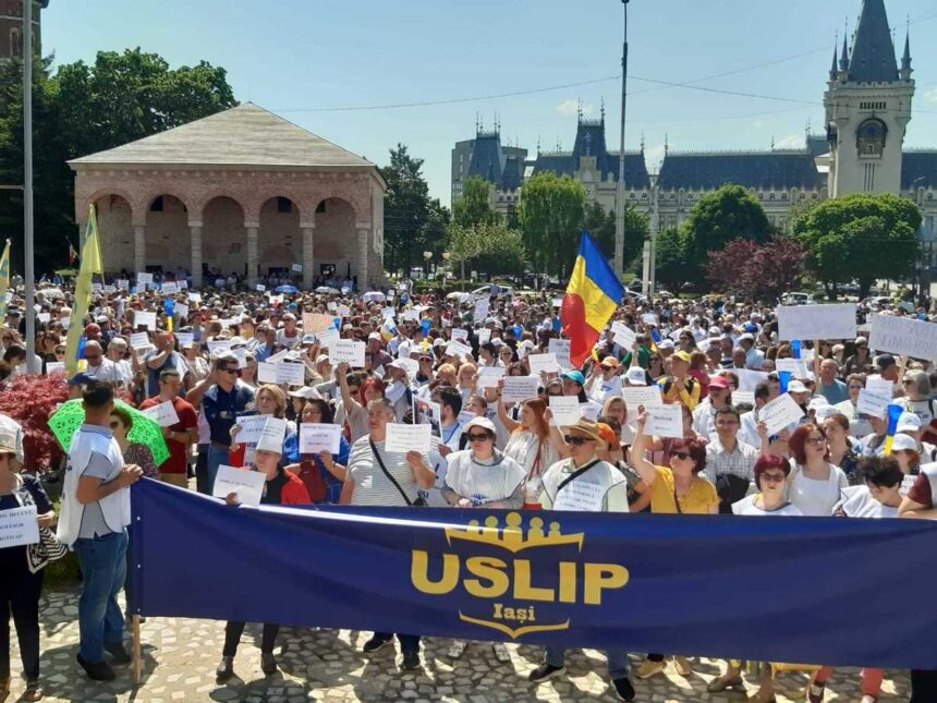 incertitudine incepe sau nu luni scoala la iasi sindicatele anunta proteste si boicot profesorii se pregatesc pentru intalnirea cu elevii vor fi sau nu platiti grevistii 68ad0416b258c