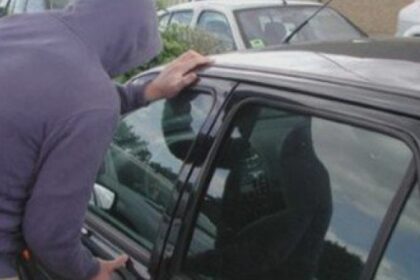 italian nativ prins la furat si condamnat la iasi spargea tot ce i iesea in cale masini automate de bilete etc 68b398d744356