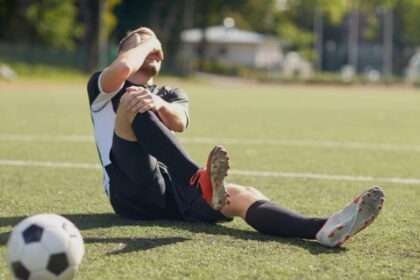 la puscarie dupa un fault comis pe terenul de fotbal proces nemaiauzit pe masa judecatorilor ieseni care a fost sentinta 68a3190c91a1d