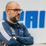 lacrimi in vestiarul politehnicii tony isi felicita copiii 68af61a705aa7