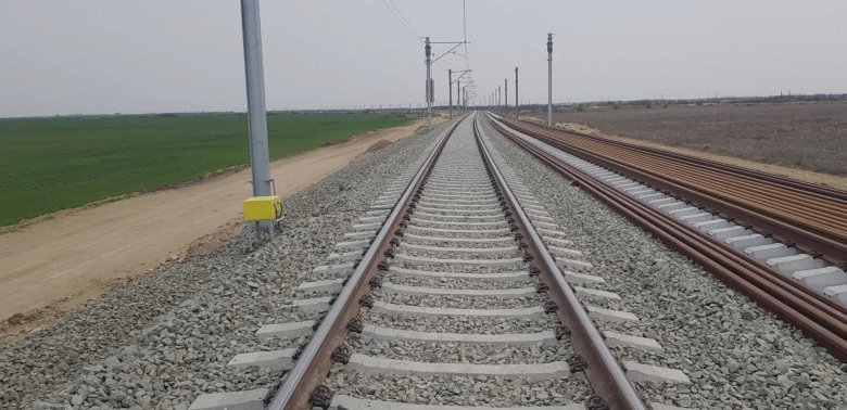 lucrarile la linia ferata iasi tecuci care trebuiau finalizate in 2024 nu vor fi gata nici la noul termen 68a872262977b
