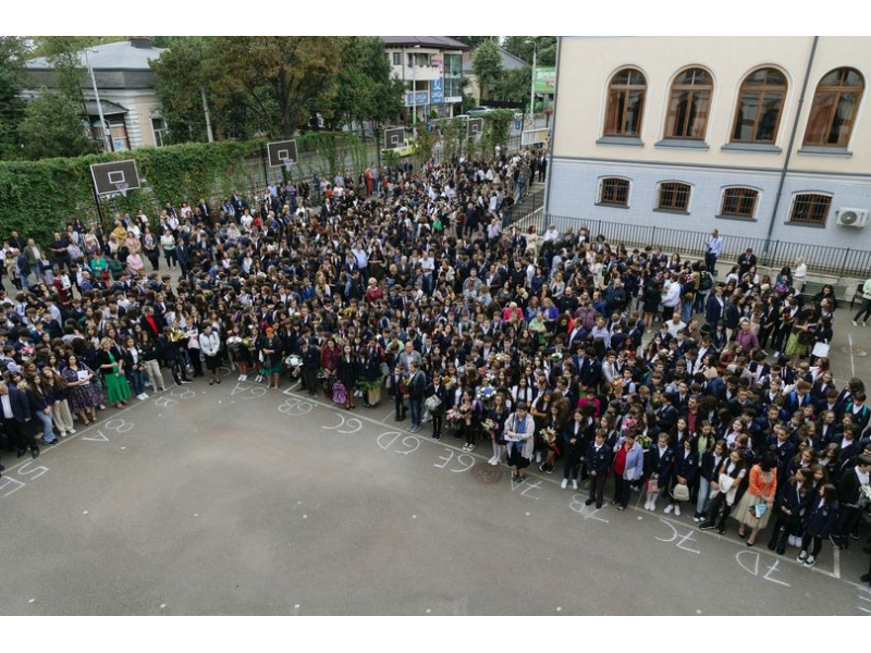 mii de copii nu mai au loc in scolile din zona metropolitana primarul iasului se revolta 6899f0a1d08da