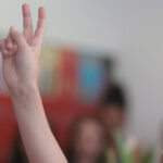 ministerul educatiei propune noi reguli pentru bursele scolare ale elevilor ce prevede proiectul 689d99f42625a