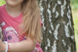 minune in germania fetita de 2 ani singura supravietuitoare a tragediei provocate de tatal sau s a trezit din coma cand a auzit vocea bunicii 68adee2083274