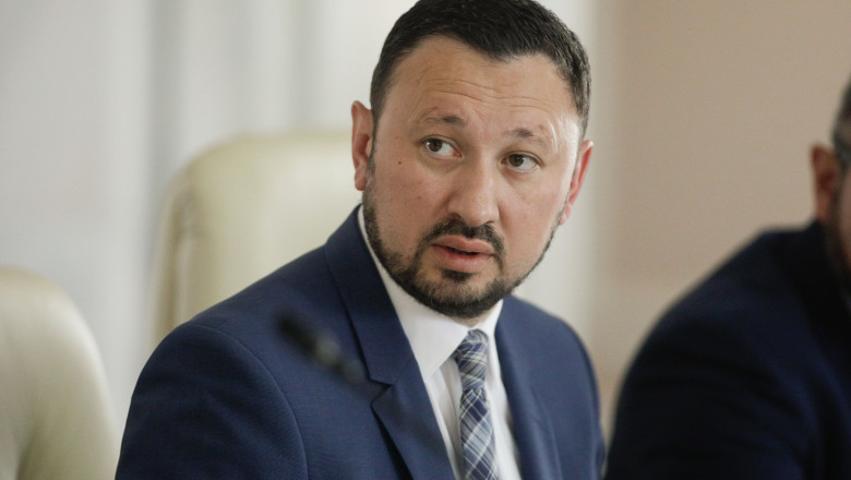 mircea fechet atac la sefa csm care crede ca o pensie de 11 000 lei e mica o realitate paralela construita pe aroganta misecuvenism 688f097e4eca7