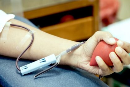 numarul de donatori de sange se mentine la cota de avarie noroc cu stimulentul de 280 de lei 689be783ee102