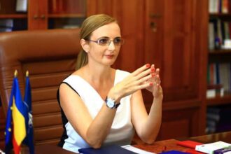 numirea liei savonea la conducerea iccj contestata in instanta de comunitatea declic legea sa fie respectata 689dec56eaf4f