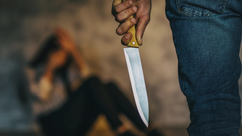 o femeie a fost injunghiata de fostul partener chiar in incinta unui centru maternal din calarasi 68a1e852efd4a 1