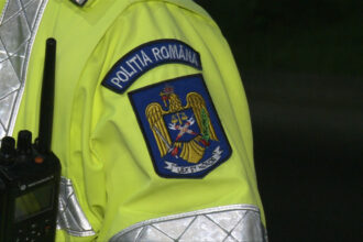 o femeie de 28 de ani a fost arestata preventiv dupa ce a agresat un politist 689c7b9bb3e37 1