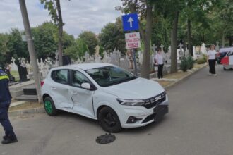 o fetita si o femeie victimele unui accident rutier petrecut in cimitir 68aadabf85be0 1