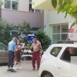 o gravida aflata in travaliu condusa de politistii locali la spital 68a49cfb8a63e