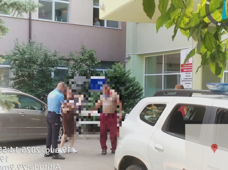 o gravida aflata in travaliu condusa de politistii locali la spital 68a49cfb8a63e